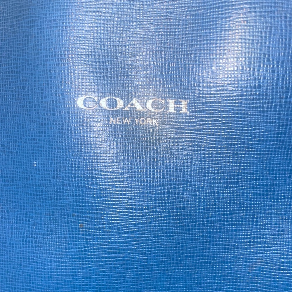 Coach - Picture 1 of 5